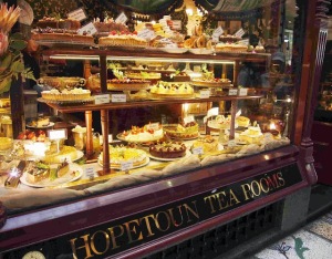 The Hopetoun Tearoom - wonderful place for morning or afternoon tea.  - Photo by Miss Potato Princess